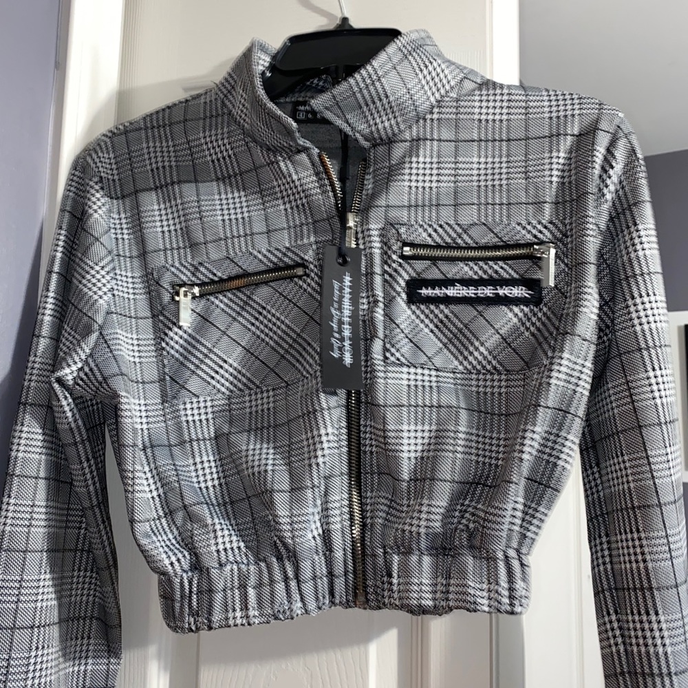 Cropped plaid jacket